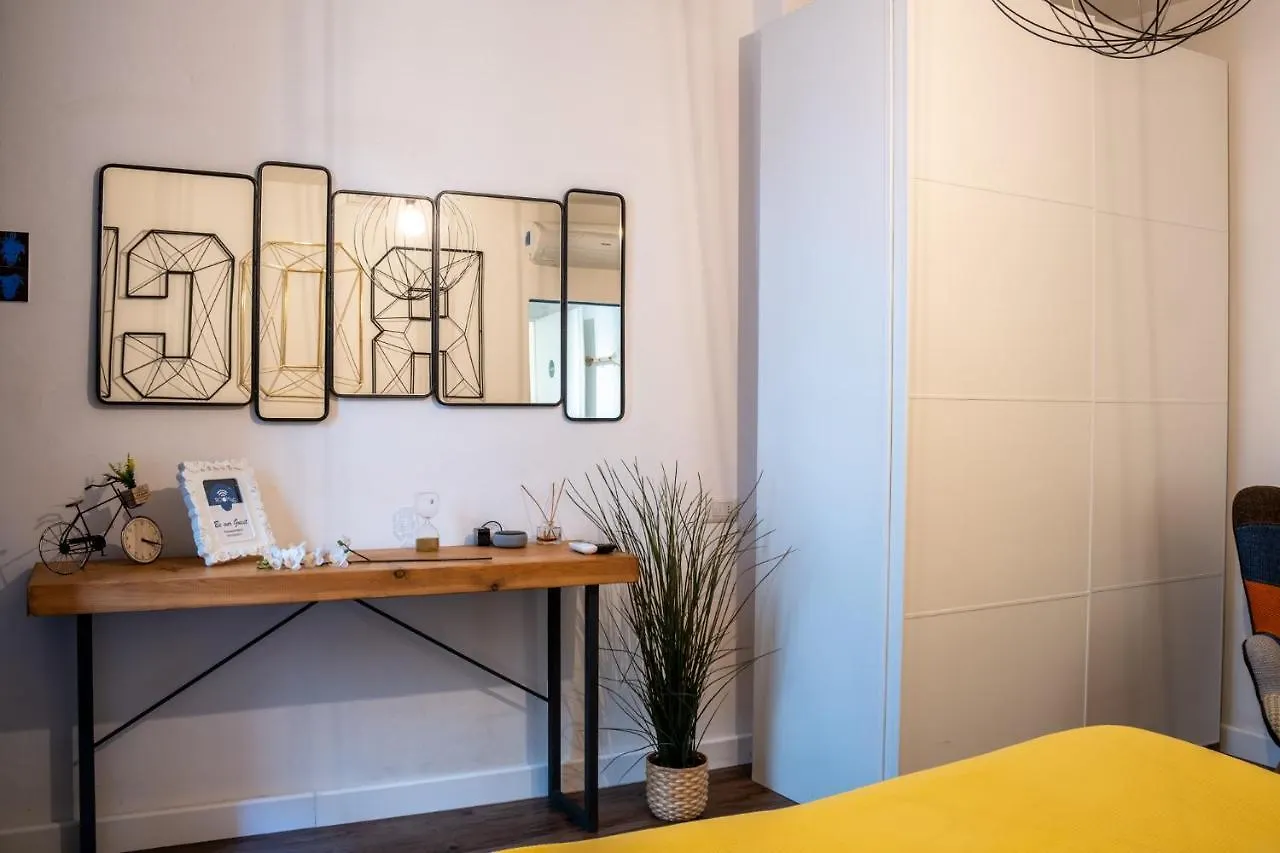 Room 45 Firenze Affittacamere
